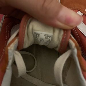 Unisex burnt orange vans old schools